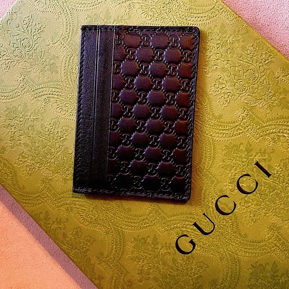 Gucci Card Holder - Like New ๐ซ - Picture 2 of 4